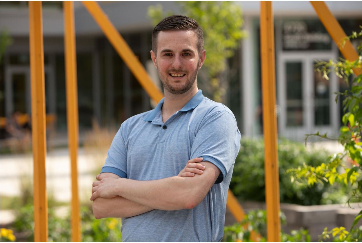 Dr. Zachary Benefield