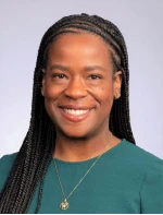 Head shot of Ashley Roche