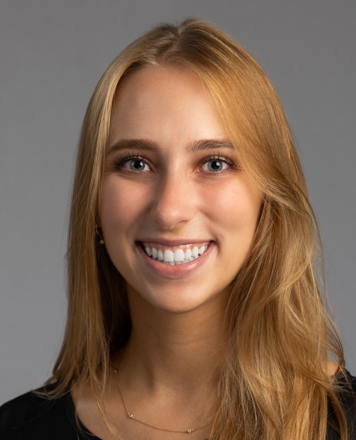 Kristina Bell headshot