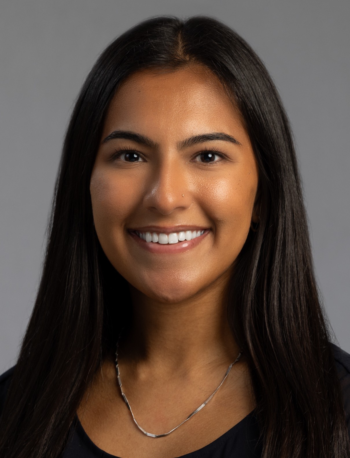 Anya Bhagwakar headshot