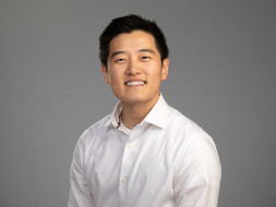 Sam Lee headshot