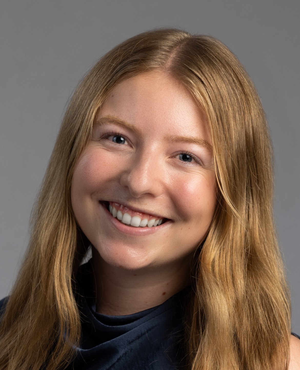 Kathryn Lotharius headshot