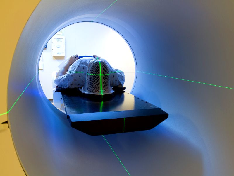 Patient receiving cranial scan