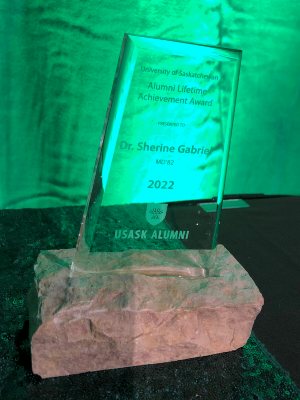 Alumni Lifetime Achievement Award statuette
