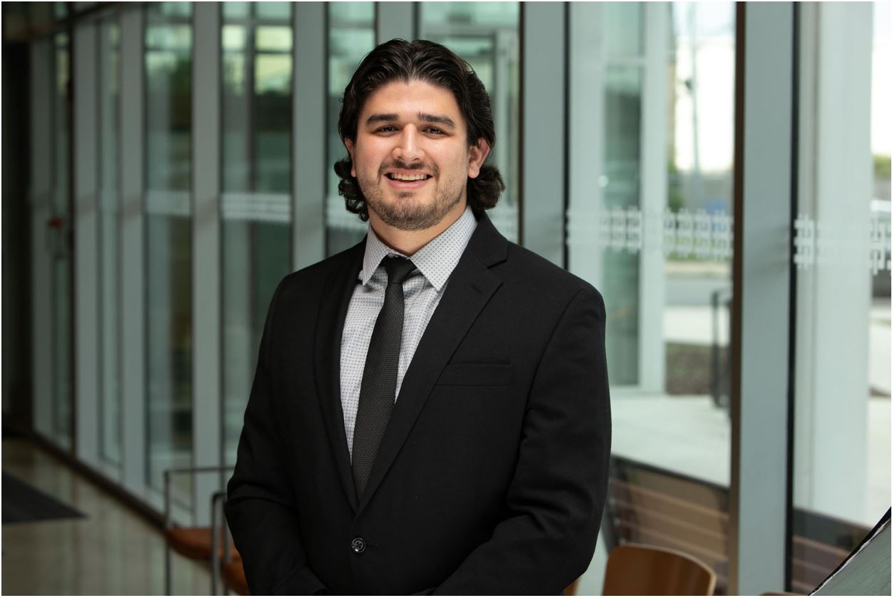 Aníbal E. González Álvarez, MD.