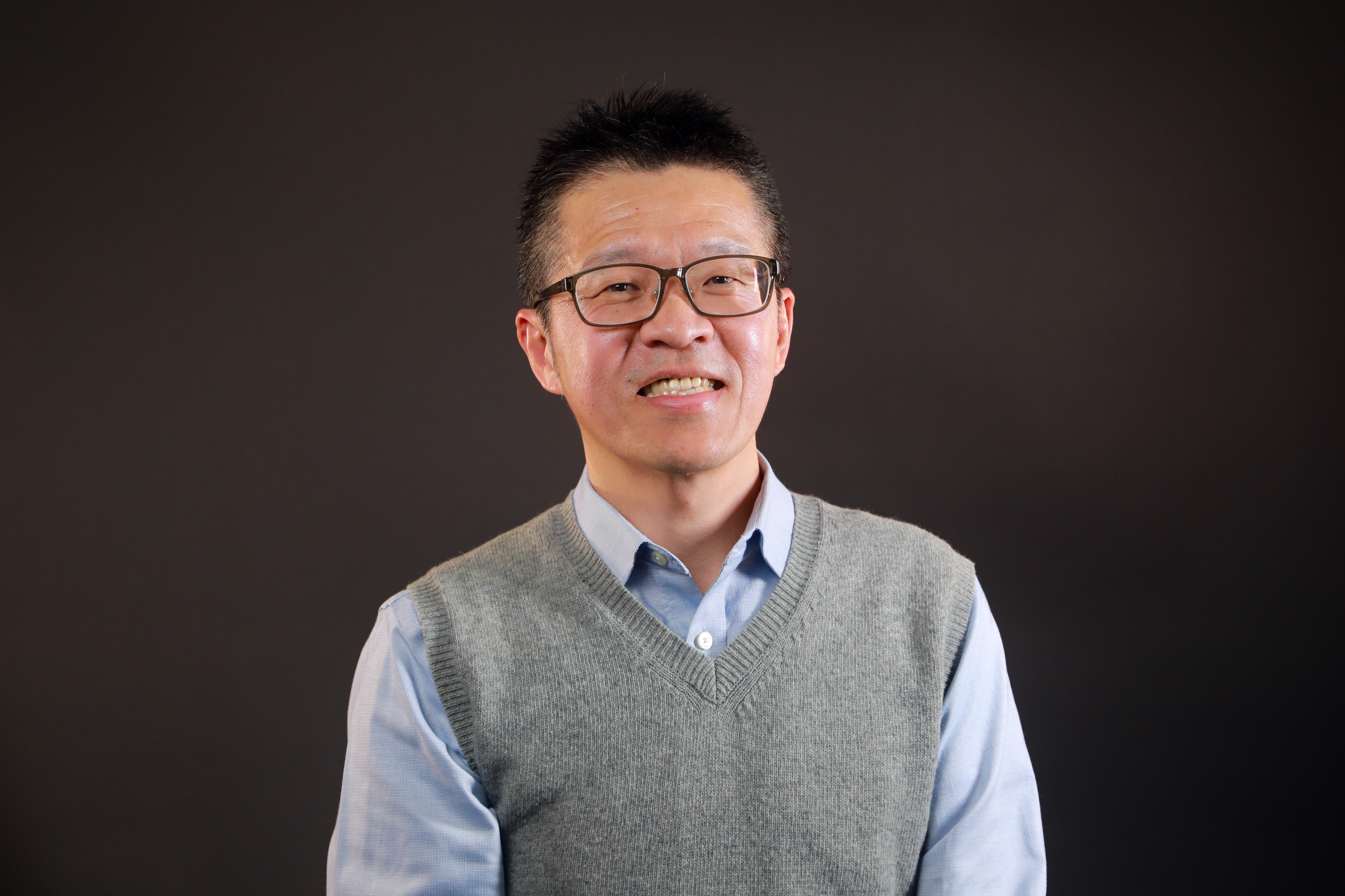 Chien-Ching Li Headshot