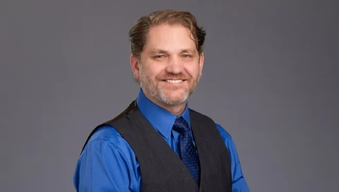 Headshot of Jason Turner